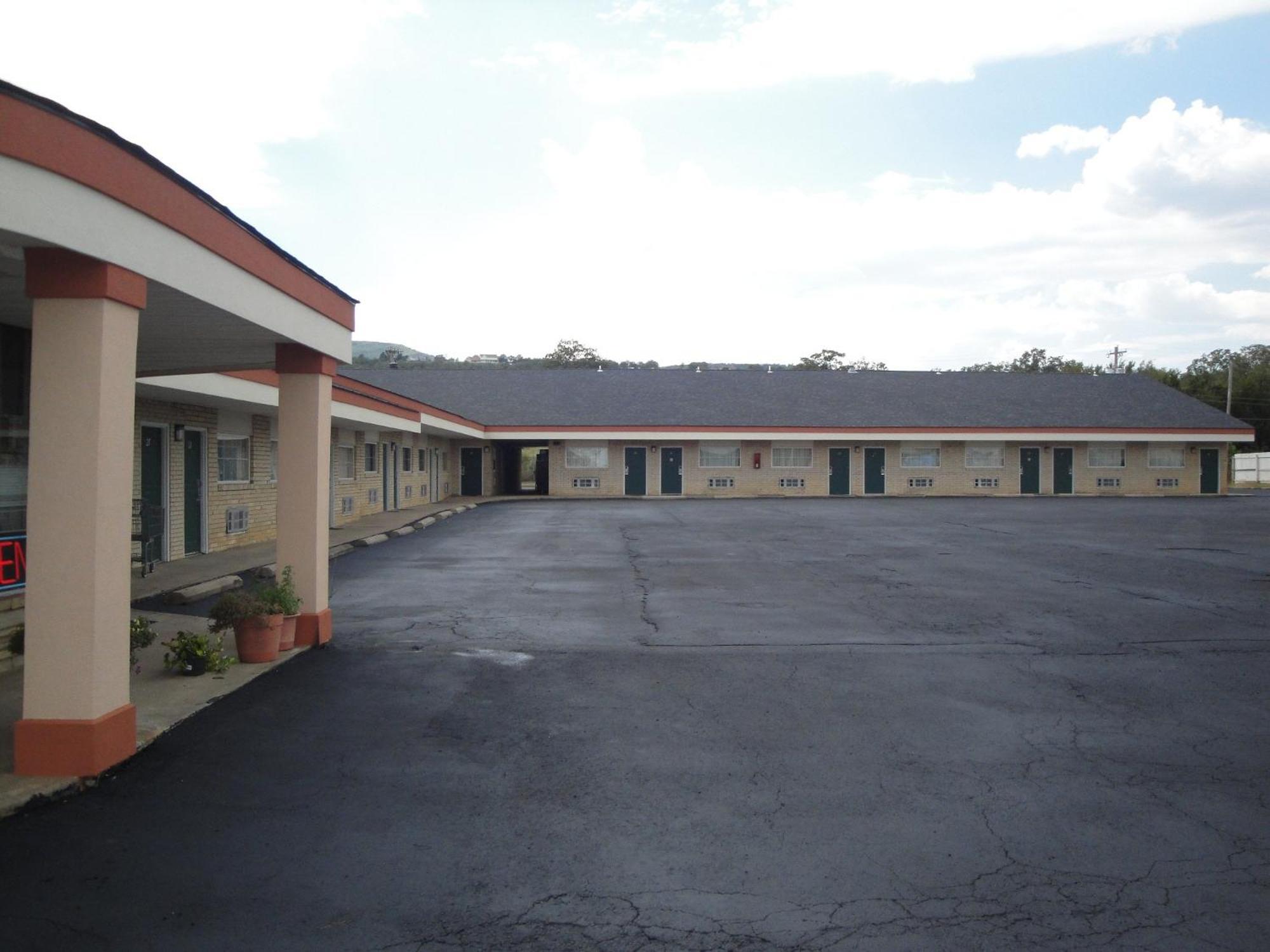Poteau Inn Экстерьер фото